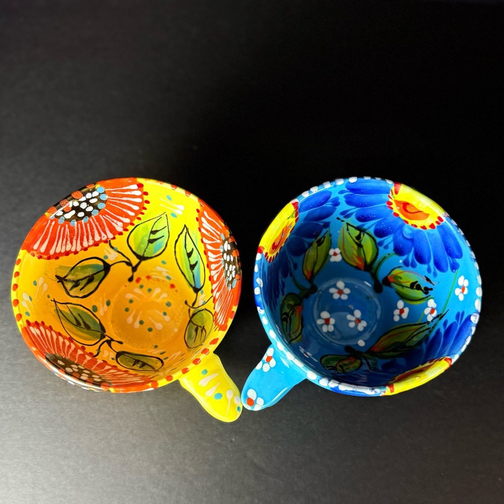 Set of 2 Hand Painted Mexican Clay Mugs Floral Folk Art Pottery Colorful Signed - Picture 3 of 14